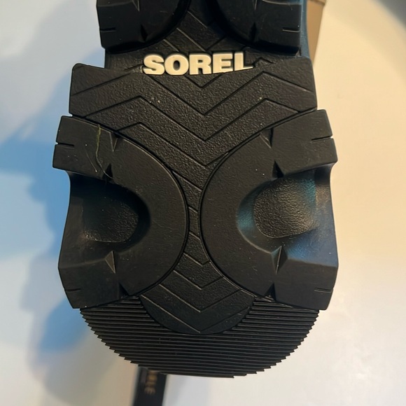 Sorel Brex waterproof Chelsea boot in tawny buff-w/black elastic & lug sole-NWT - Picture 13 of 16